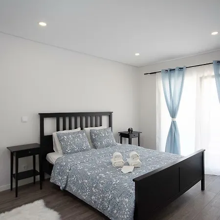 Moradia Vista Alegre 펜션 *